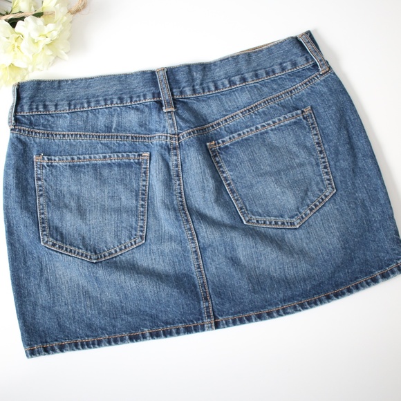 Old Navy Blue Denim Mini Skirt Medium - Picture 2 of 8